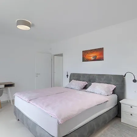 Anamarija Tatil Evi *