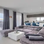 Anamarija Holiday home Porec